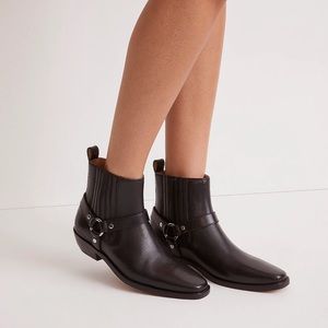 The Santiago Western Ankle Boot from Madewell in size 10.